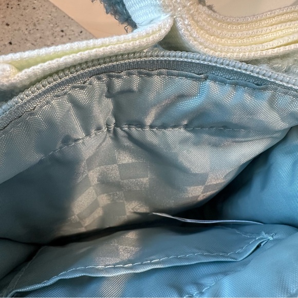 VANS- NWT Sherpa crossbody - Picture 3 of 4